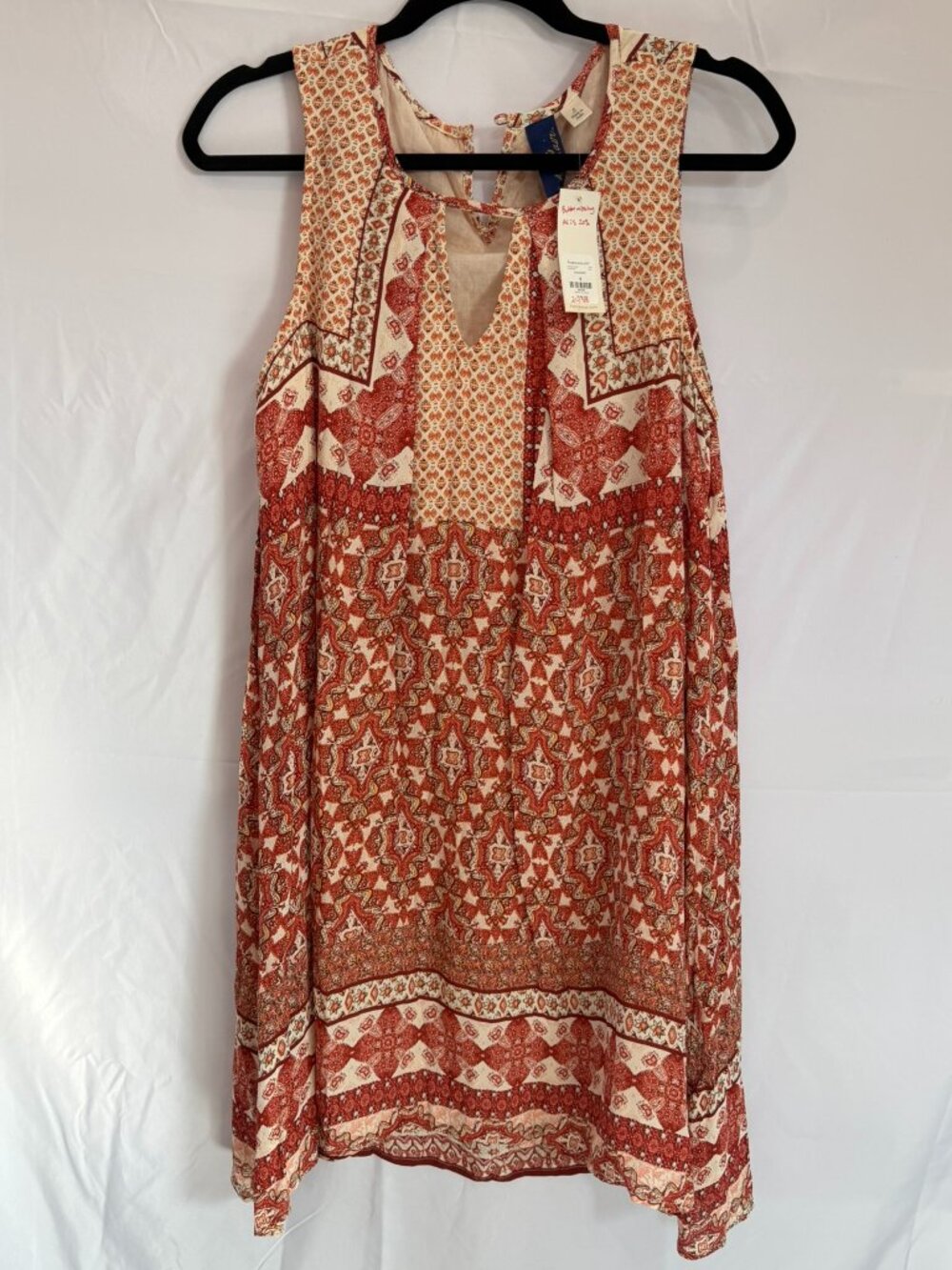 Francesca’s Cinnamon Shift Dress — NWT — Missing Back Button Noted